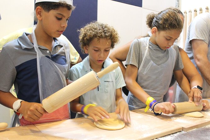 Private Fettuccine Alfredo and Ravioli Class Grandma recipe - Sitting down to eat what you made