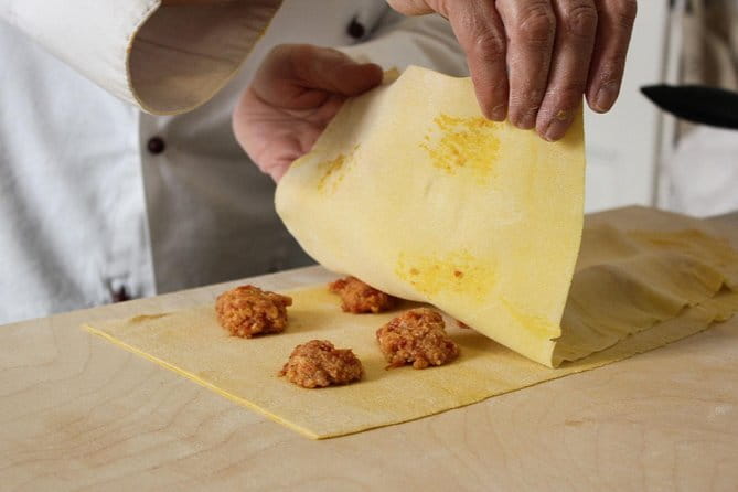 Private Florence Market Tour and Pasta Making Class with Cinzia - From Florence shops to a private home kitchen