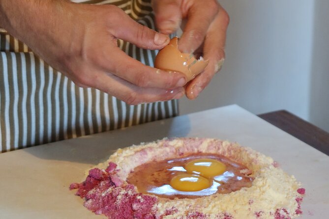 Private Home-Made Pasta Cooking Class in Pisa. - What the farm setting adds