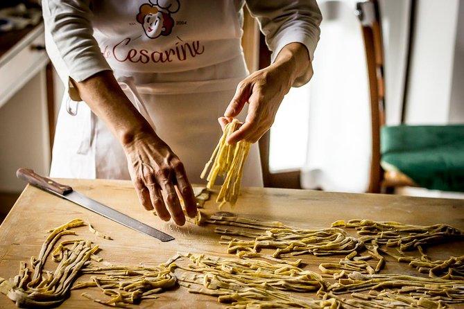 Private Pasta & Tiramisu Class at a Cesarina's home with tasting in Pescara - Cooking pasta in a Pescara home