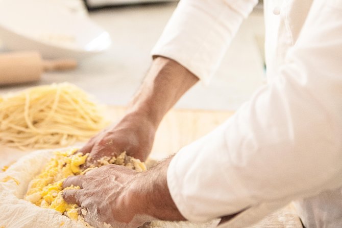 Professional Lab Pasta Experience - Three shapes, three different skills