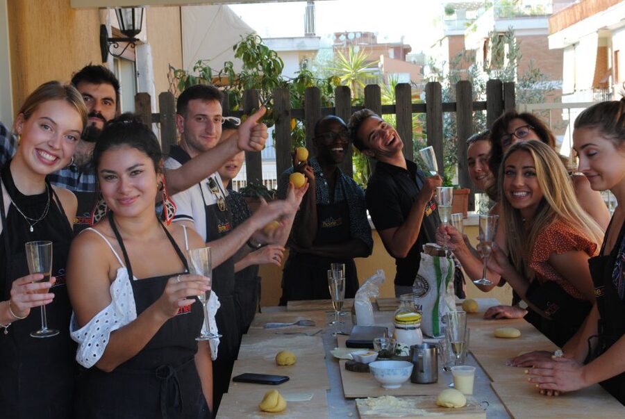 Roma: prepara la pasta con lo chef sulla terrazza panoramica - Is $113.29 a fair price?