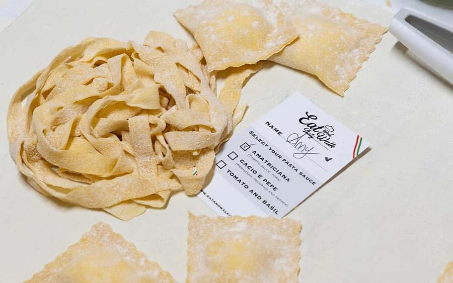 Rome: 3-in-1 Fettuccine, Ravioli, and Tiramisu Cooking Class - Who should book this class?