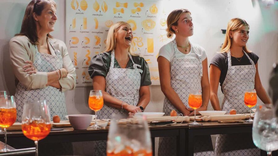 Rome Cooking Class: Make Pasta and 3 Spritz Cocktails - Why pasta and spritz work so well together