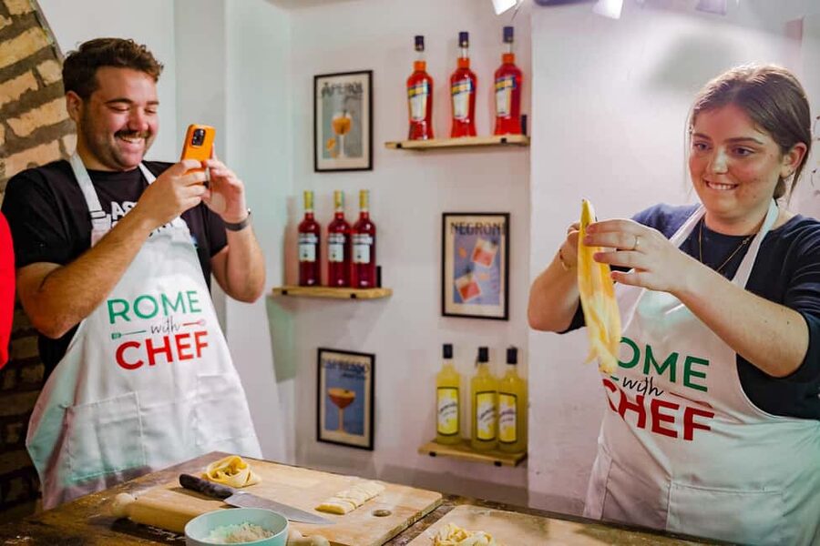 Rome Cooking Class: Make Pasta and 3 Spritz Cocktails - How much food and drink do you get?