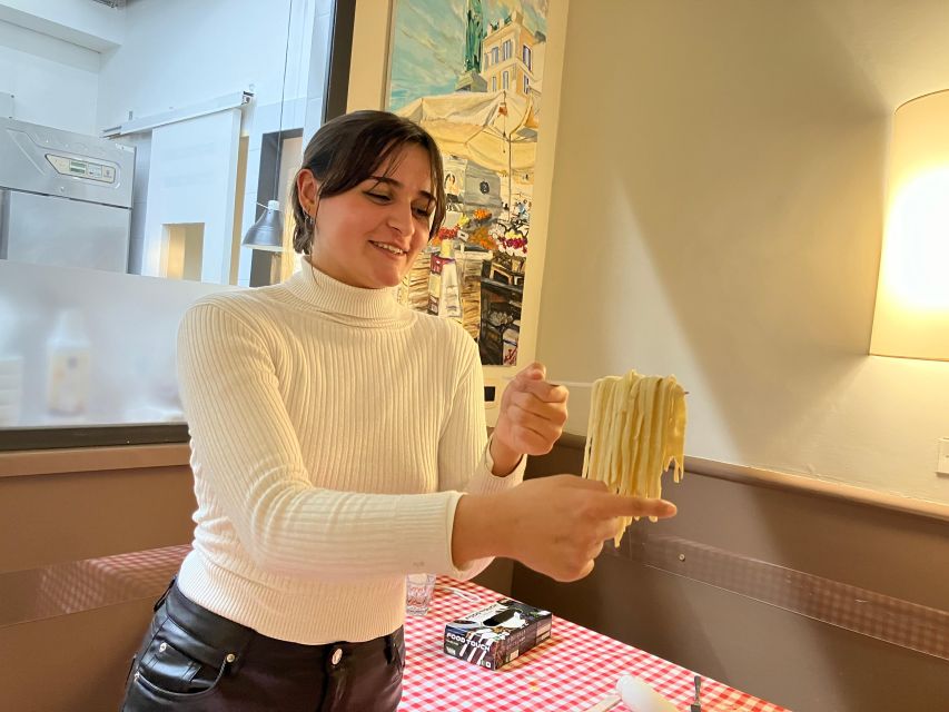 Rome: Cooking Class of fresh Pasta and Tiramisu Cake - The Instructors and Teaching Style