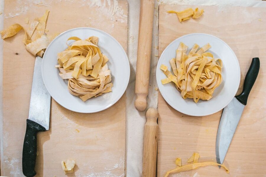 Rome: Enjoy Spritz and Pasta Making in Piazza Navona - Two shapes, two different pasta experiences