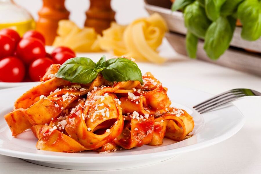 Rome: Fettuccine Pasta Cooking Class in Rome's City Center - Choosing your sauce