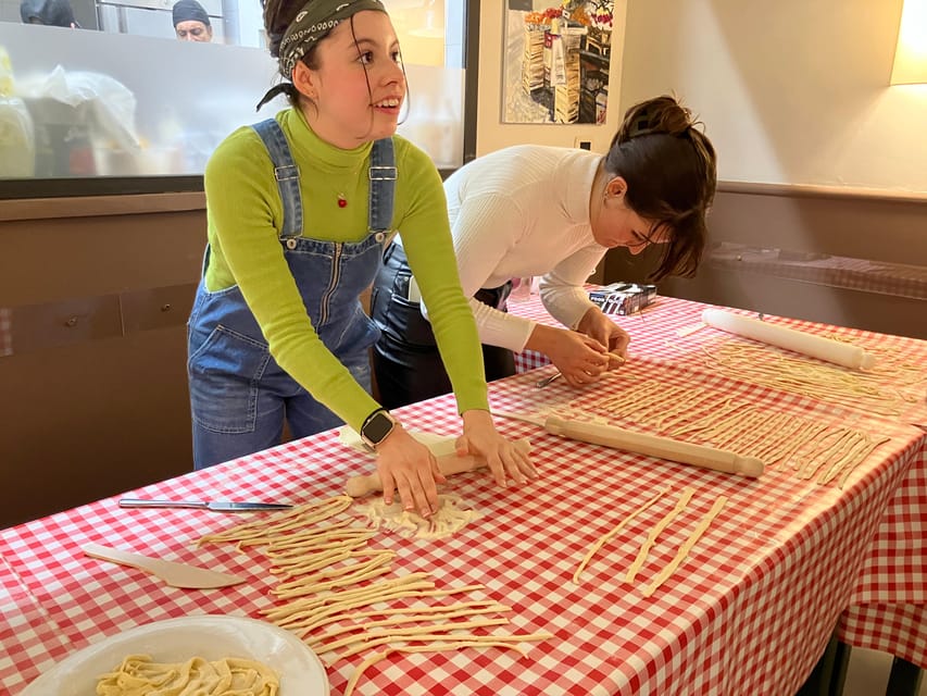Rome: Fresh Pasta Making and Tiramisu Dessert Master Class - Group size, timing, and meeting point