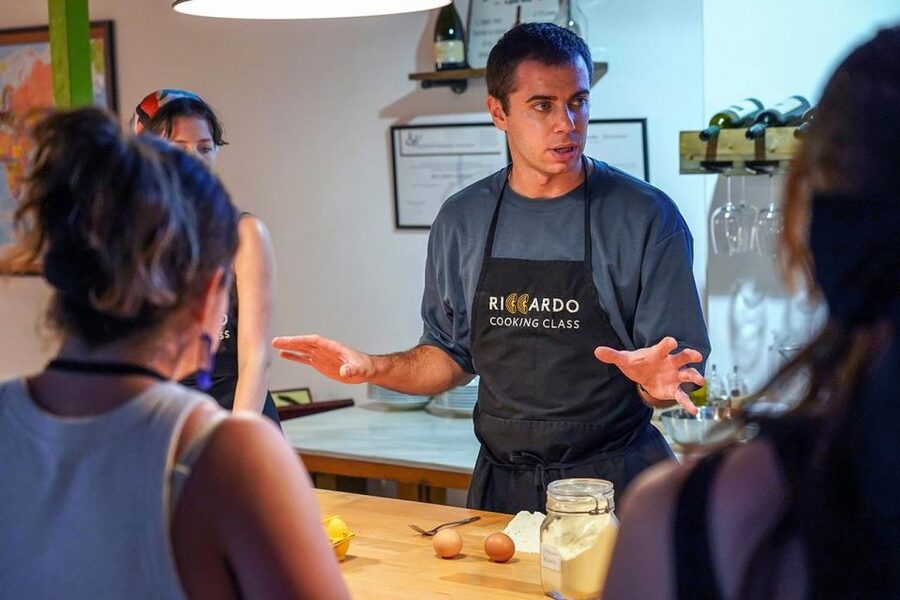 Rome: Fresh Pasta-Making Class with Italian Chef and Wine - Location and getting there