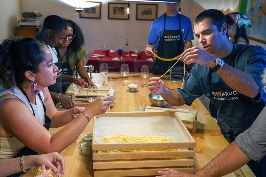Rome: Fresh Pasta-Making Class with Italian Chef and Wine - From flour to long pasta