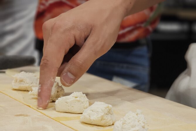 Rome Fresh Pasta & Tiramisu Cooking Class near Piazza Venezia - Sitting down to eat what you made