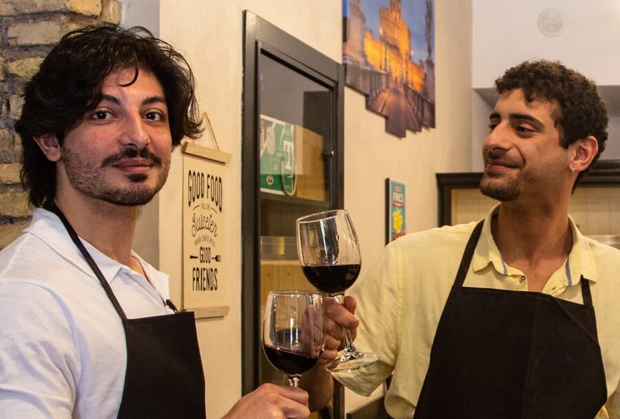 Rome: Handmade Pasta Cooking Class with Professional Chef - The location and meeting point need attention