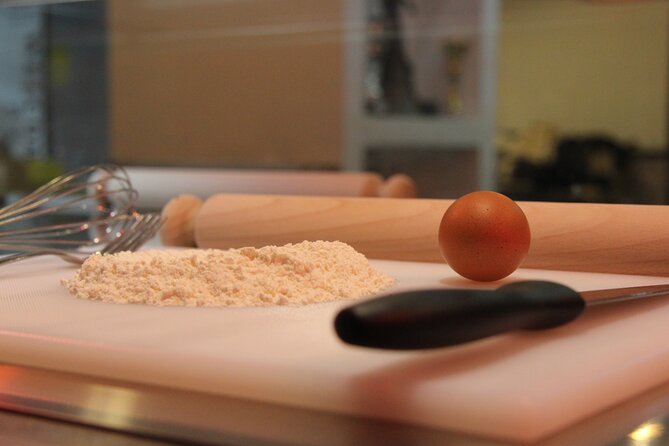 Rome: Lasagna, Fettuccine Pasta and Tiramisu Cooking Class - Cooking Italian classics in Ponte Milvio