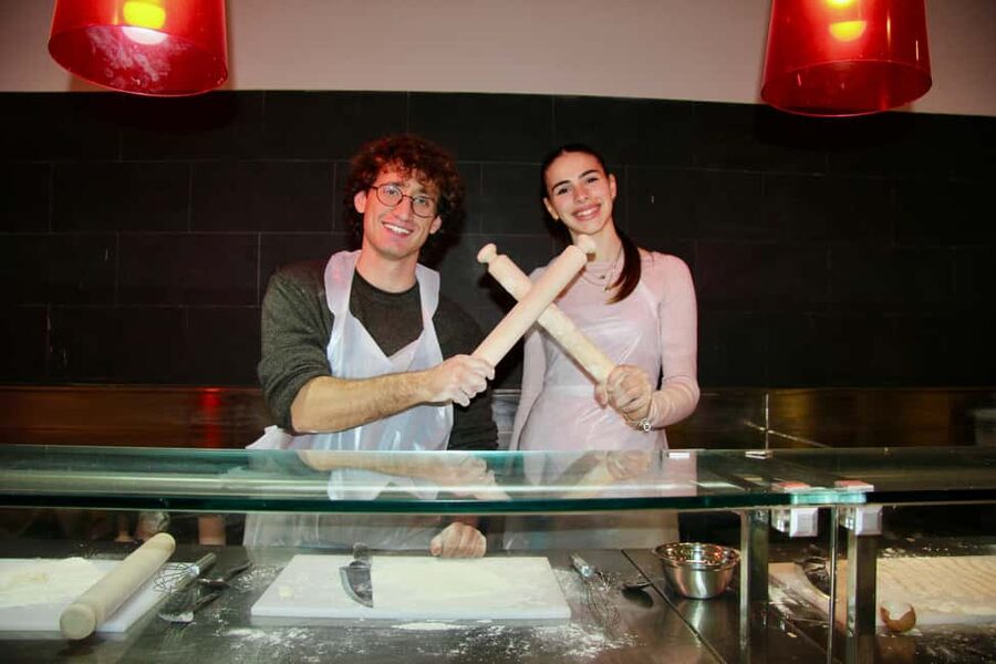 Rome: Lasagna, Fettuccine Pasta & Tiramisu Cooking Class - Practical details that affect your evening
