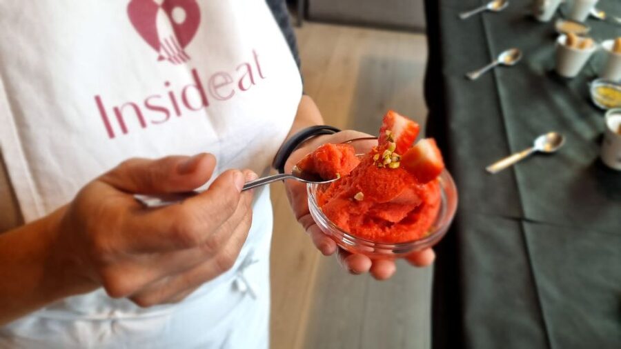 Rome: Pasta and Gelato Cooking Class with Wine or Beer - Learning what makes gelato different
