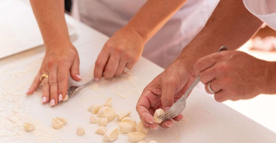 Rome: Pasta and Tiramisu Class at a Local's Home - Why this Roman cooking class feels different