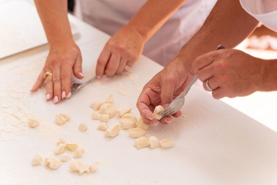 Rome: Pasta and Tiramisu Class at a Local's Home - Rolling sfoglia by hand