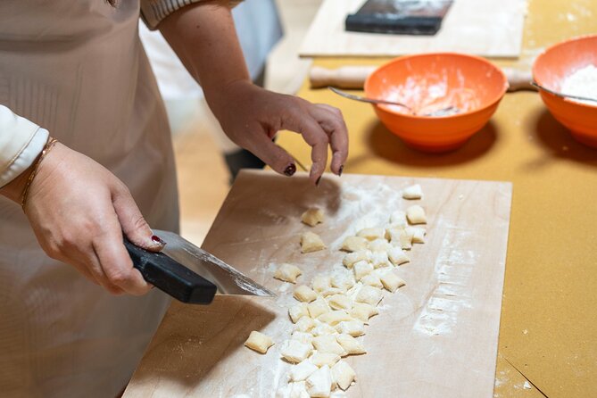 Rome: Pasta and tiramisu class with wine pairing at Come Na Vorta - Making fettuccine from dough