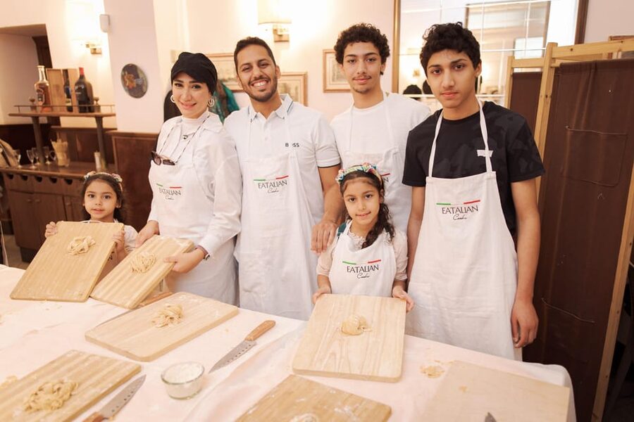 Rome: Pasta and Tiramisu Cooking Class in Piazza Navona - Rolling and Cutting Fresh Fettuccine