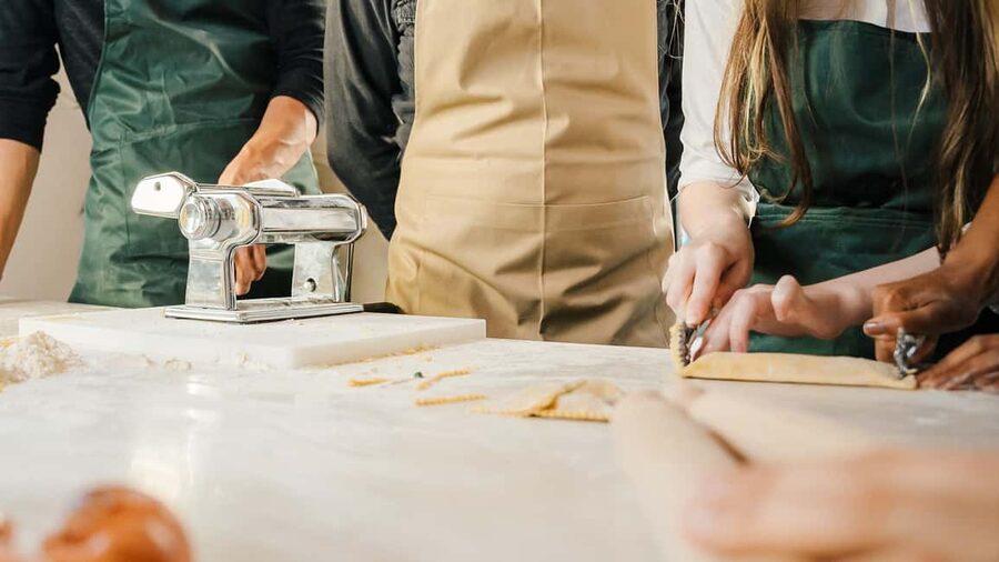 Rome: Pasta and Tiramisu Cooking Class with Prosecco - A Roman meal that begins with dessert
