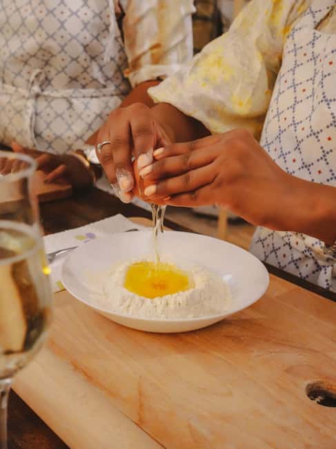 Rome: Pasta Class with 3 Spritz or Tiramisu by the Colosseum - Key points at a glance
