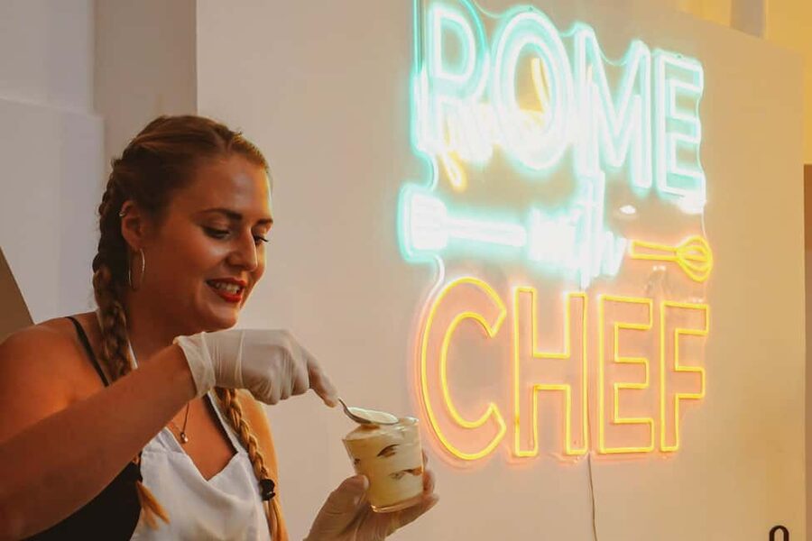 Rome: Pasta Class with 3 Spritz or Tiramisu by the Colosseum - How the group size changes the experience