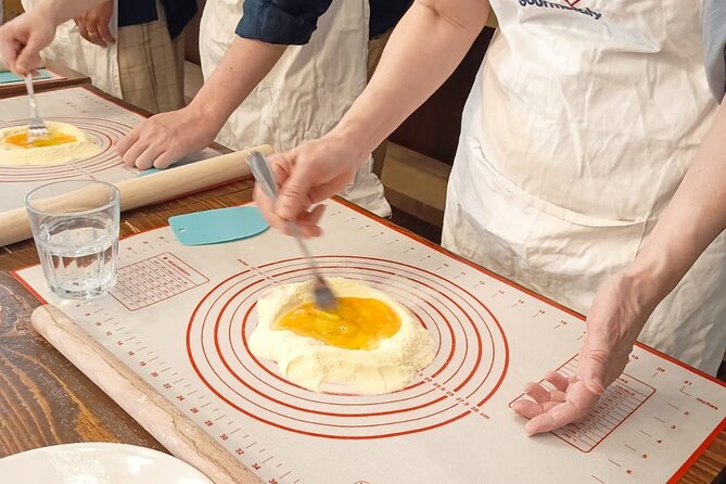 Rome: Pasta Cooking Class, Dinner & Wine in Authentic Restaurant - Group size, timing, and practical value