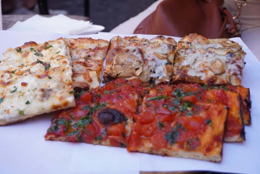 Rome: Pasta, Pizza & Gelato Tour in TRASTEVERE - Roman pasta at a local restaurant