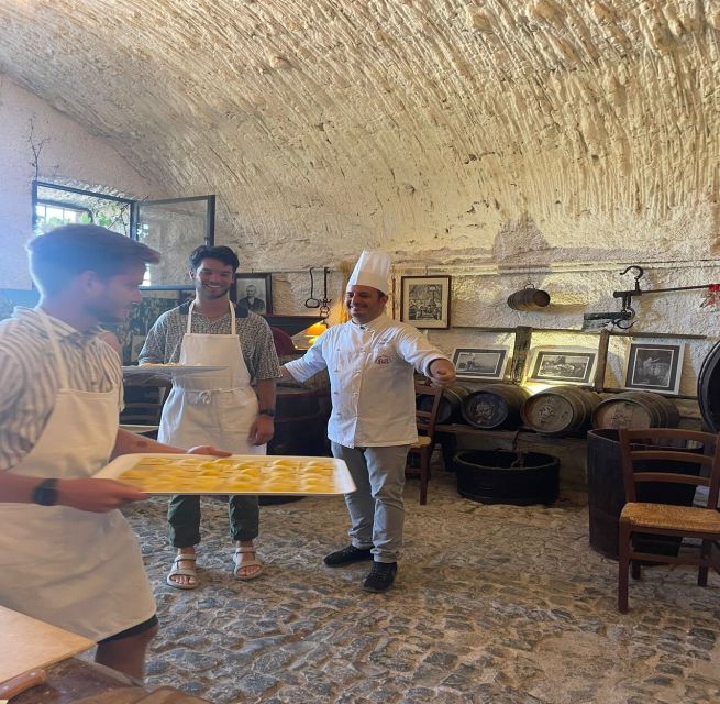 Rome: Private Wine Tour and Pasta Making Class in a Winery - What the praise tells you about the experience