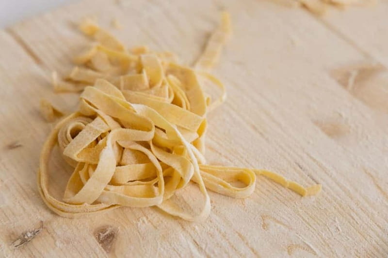 Rome: Ravioli, Fettuccine and Tiramisu Cooking Class - Who should book this experience?