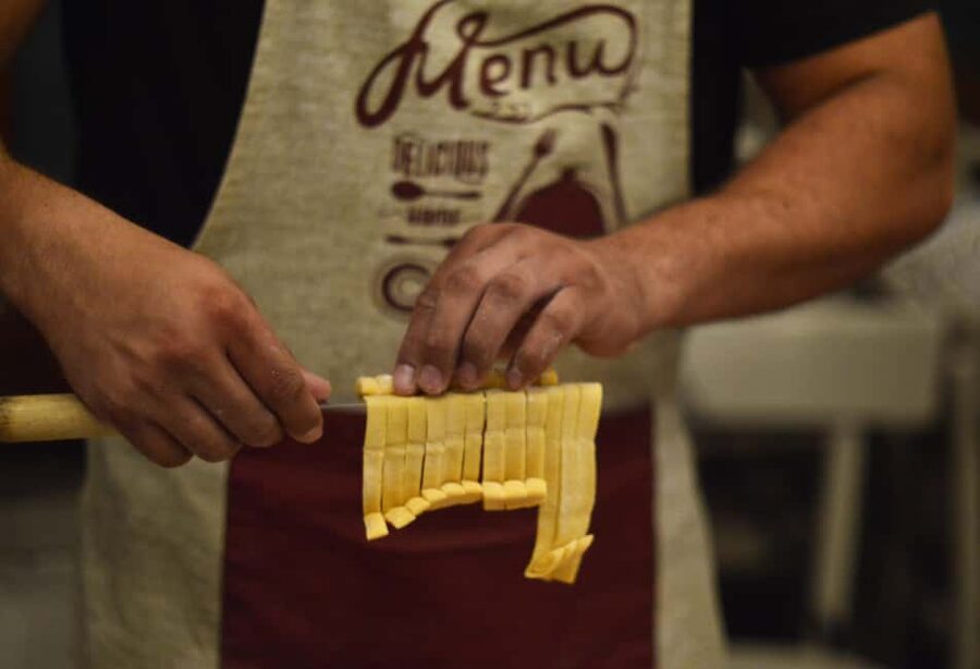 Rome: Traditional Pasta and Tiramisu Cooking Class - How personal is the instruction?