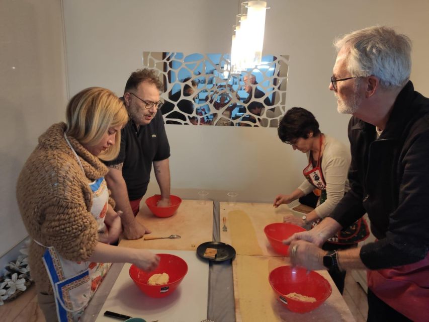 Sanremo: Pasta & Basta - Orecchiette brings a different hand movement