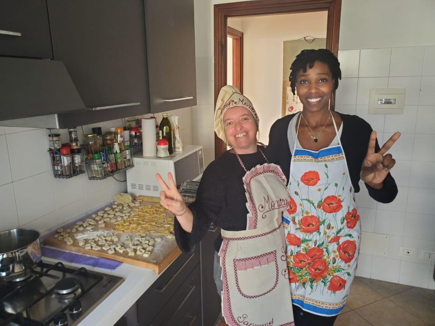 Sanremo: Pasta & Basta - Monica’s hosting style