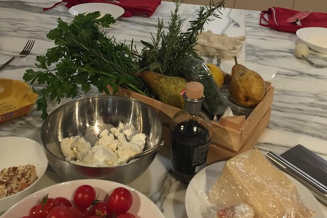 Semi private Pasta Class Vegetarian Organic - The food is made with serious basic ingredients