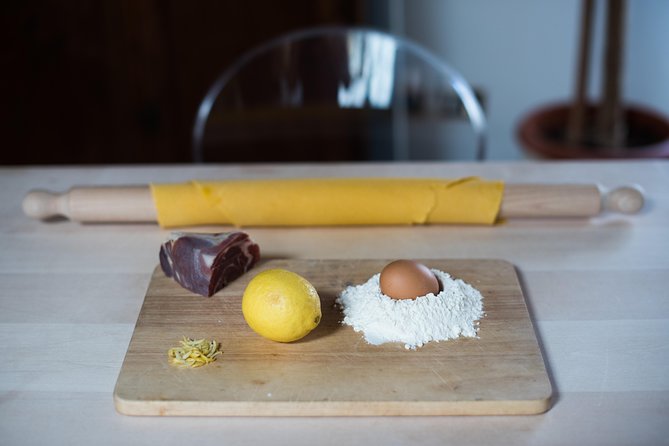 Share Your Pasta Love in a Local’s Home in Venice - Who Will Enjoy This Most