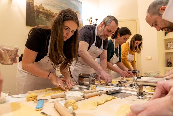 Share your Pasta Love: Small group Pasta and Tiramisu class in Otranto - Cooking Pasta in an Otranto Home