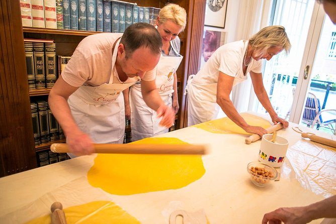 Share your Pasta Love: Small group Pasta and Tiramisu class in Pescara - Book it for the recipe, stay for the table