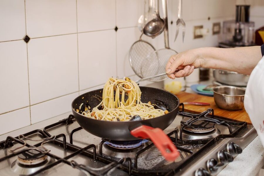 Siracusa: Pasta & Tiramisu Cooking Class at a Local's Home - Eating what you prepared with local wine