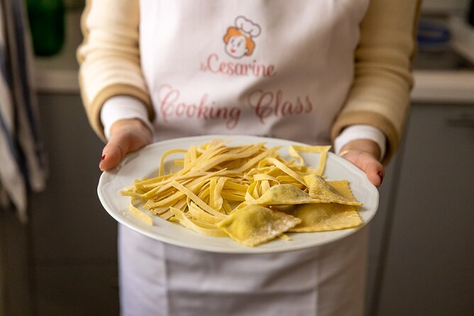 Small Group Pasta and Tiramisu Class at Local's Home in Venice - Who should book this experience?