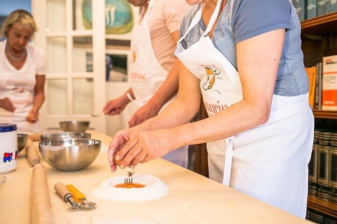 Small group Pasta and Tiramisu class in Como - Key points to know before you book