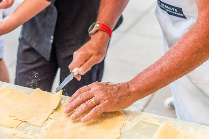 Sorrento: Hands-On Pasta, Tiramisu & Limoncello Fun Class - Caprese salad, prepared the Sorrento way
