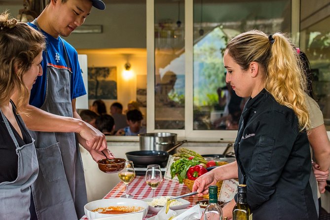 Sorrento: Hands-On Pasta, Tiramisu & Limoncello Fun Class - Lunch in a relaxed setting
