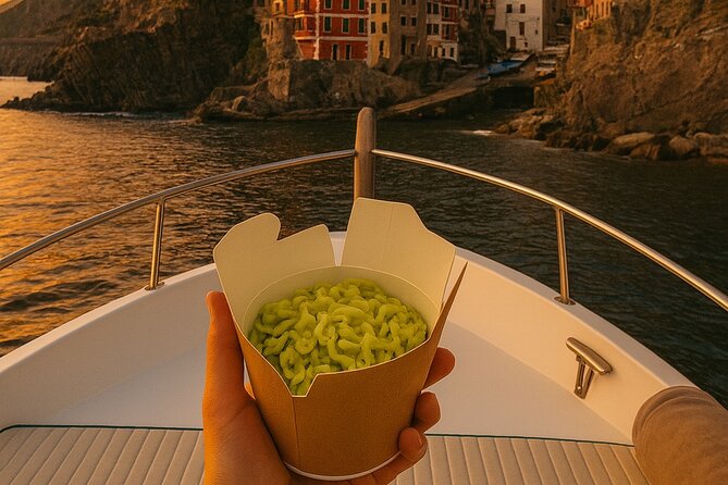 Sunset on a boat with fresh pesto pasta - Key points to know before booking
