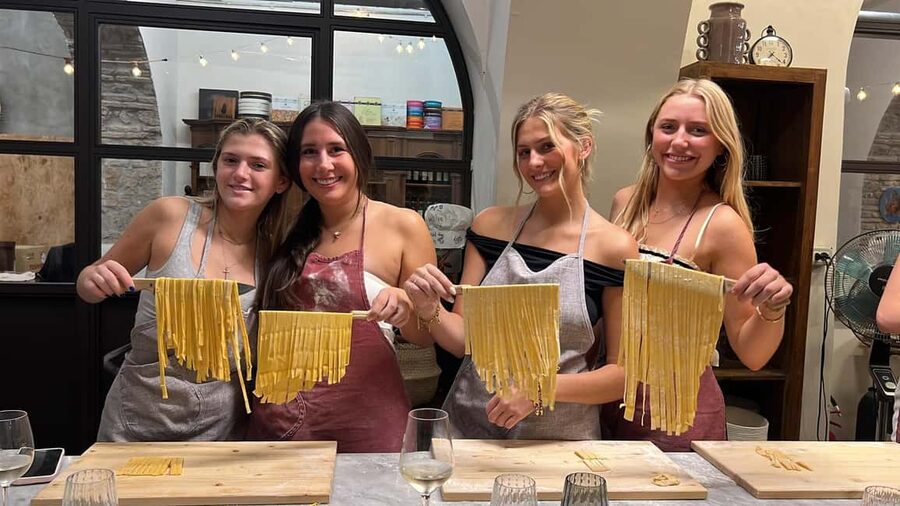 Super Fun Pasta and Gelato Cooking Class by the Vatican - What the 2.5-hour cooking class feels like