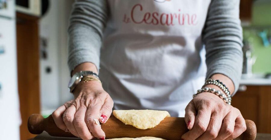 Treviso: Pasta & Tiramisu Cooking Class at a Local's Home - Key points to know before booking