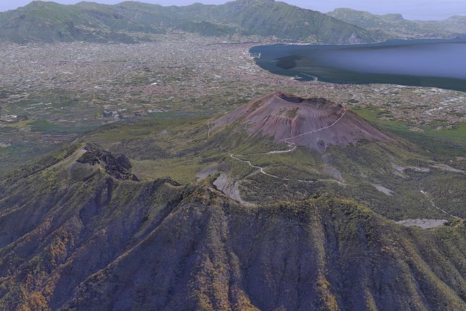 Trip Excursion to Mt. Vesuvius - Pompeii + Handmade pasta class with lunch - Shops, houses, and baths in the ancient city