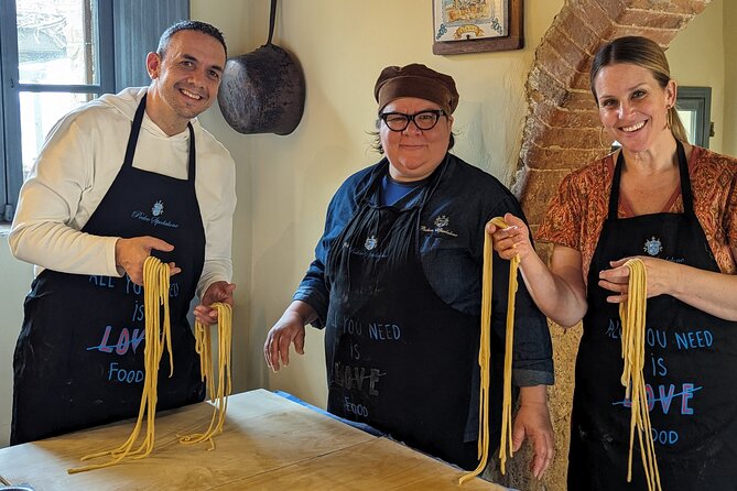 Tuscan Cooking Class of Homemade Pastas and Cantucci Cookies - Farm-to-table cooking at Podere Spedalone