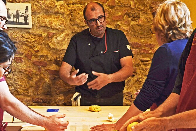 Tuscan Cooking Class -Traditional Pasta Menu - Three wines and a practical pairing lesson