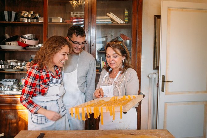 Tuscan Pasta & Wine Experience in San Gimignano: Cook & Taste - Practical details for your San Gimignano day
